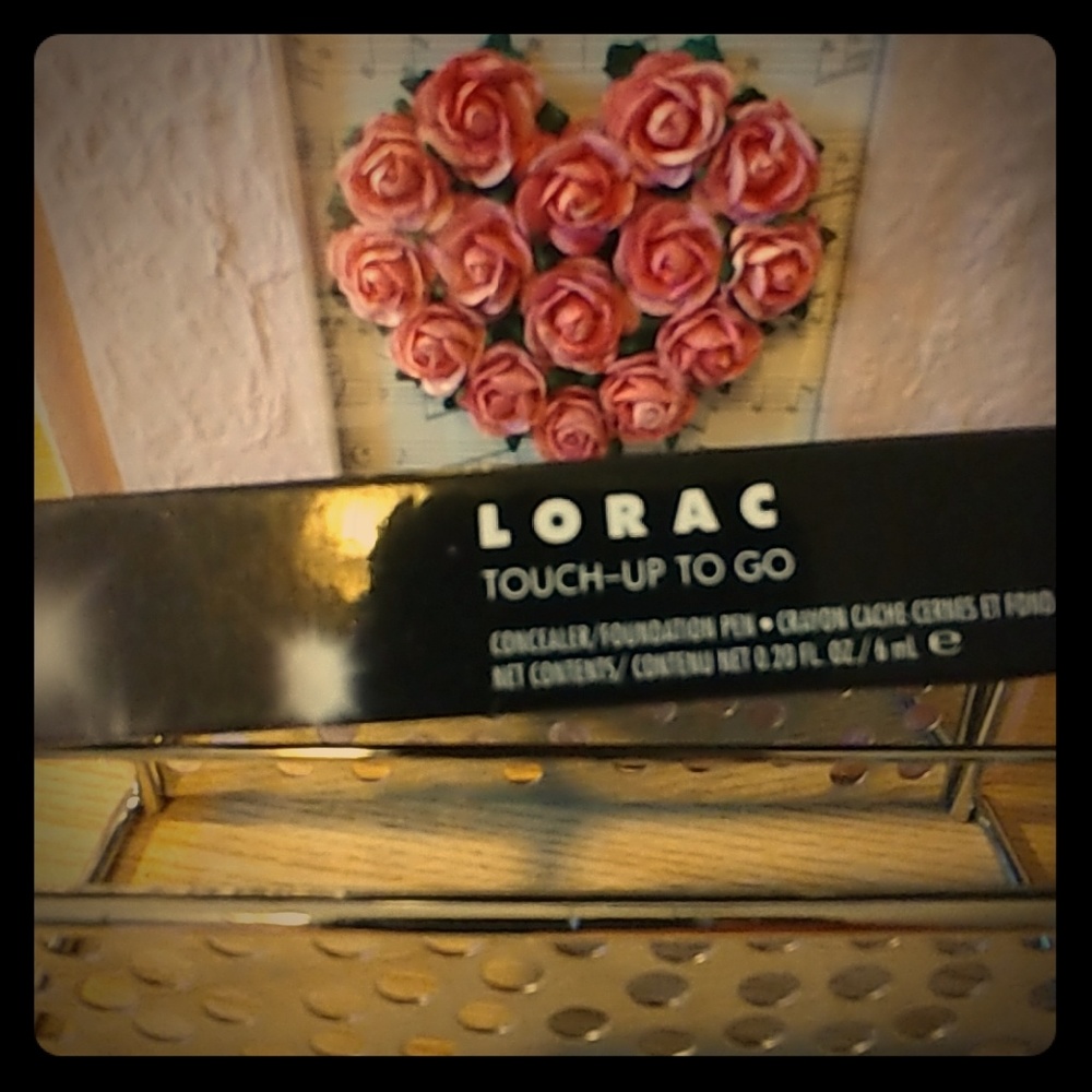 NIB LORAC Touch-Up To Go concealer foundation pen